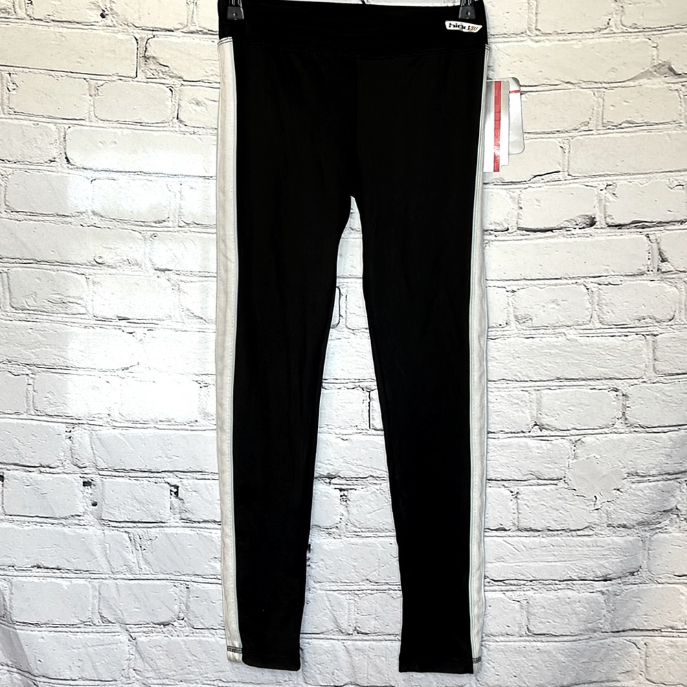 Hind Black & White Girl’s Athletic Leggings Size 10-12 Brand New W/Tags